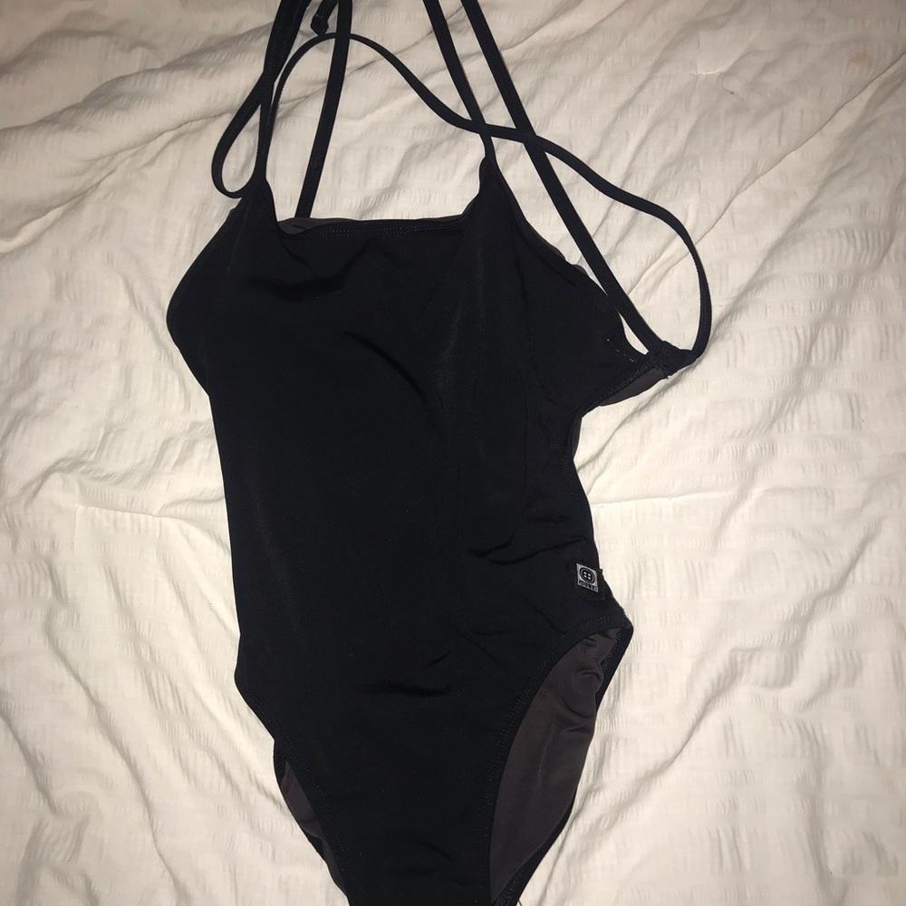 JOLYN ONE PIECE
